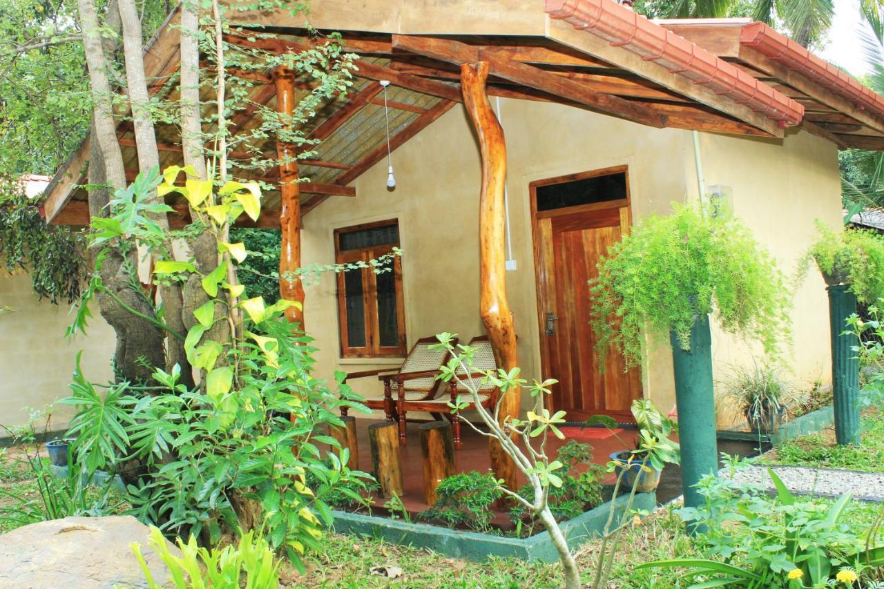 Joshua'S Cottage Sigirîya Extérieur photo