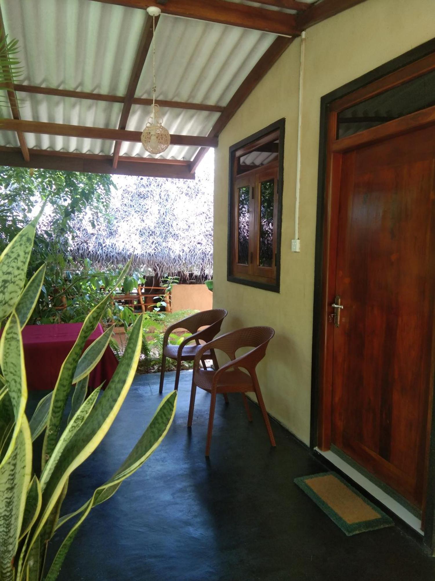 Joshua'S Cottage Sigirîya Extérieur photo